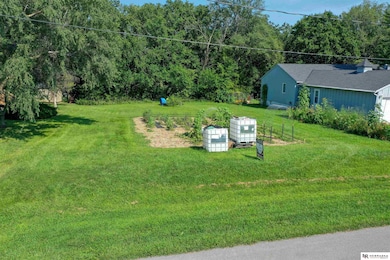 1916 Beaver Lake Blvd, Plattsmouth, NE 68048 - photo 2