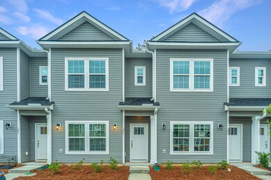 302TwinRiversDr008
