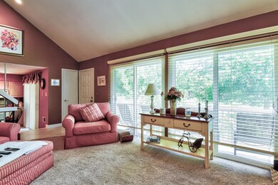 007_Living Room