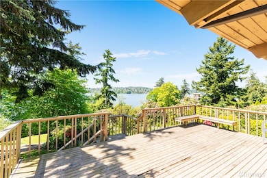 7275 N Mercer Way, Mercer Island, WA 98040 - photo 5