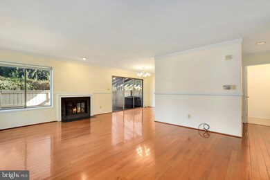 9307 Grazing Terrace, Montgomery Village, MD 20886 - photo 4