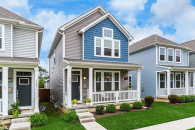 002_S - 1387 N Grant Av - 047