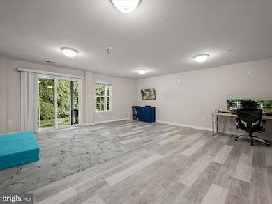 7266 Dorchester Woods Ln, Hanover, MD 21076 - photo 5