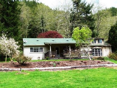 FRONT VIEW OF HOME & GROUNDS