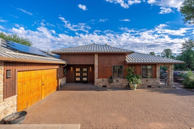 203 S Crescent Moon - 05