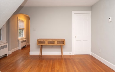 118 Ruggles Ave unit 300, Newport, RI 02840 - photo 5