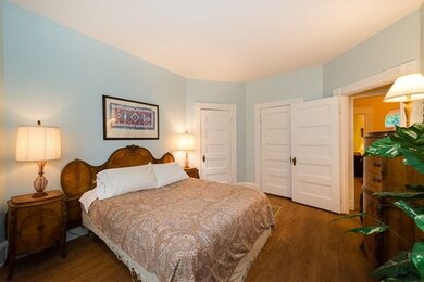 485 Washington St unit 2, Brookline, MA 02446 - photo 5
