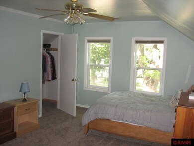 927 N 6th St, Mankato, MN 56001 - photo 5