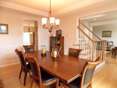 1223 Woodberry Dr, Mountain Top, PA 18707 - photo 6