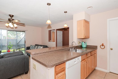 3914 NW Cinnamon Tree Cir, Jensen Beach, FL 34957 - photo 7