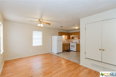 804 Hackberry St, Copperas Cove, TX 76522 - photo 7