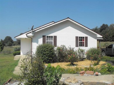 1169 Hurricane Creek Rd, Stewart, TN 37175 - photo 2