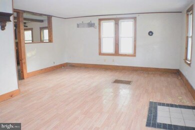 61 Glen Iron Rd, Millmont, PA 17845 - photo 4