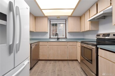 611 Washington Ave SE, Orting, WA 98360 - photo 7