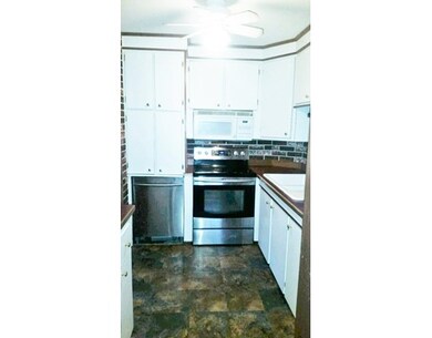 12 Hall Ave unit 2, Nashua, NH 03064 - photo 2