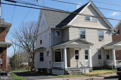 1105 W Broad St, Quakertown, PA 18951 - photo 2