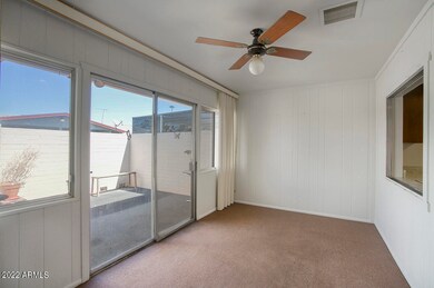 11146 W Emerald Dr unit 15C, Sun City, AZ 85351 - photo 7