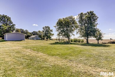 17708 Knight Rd, Virginia, IL 62691 - photo 5