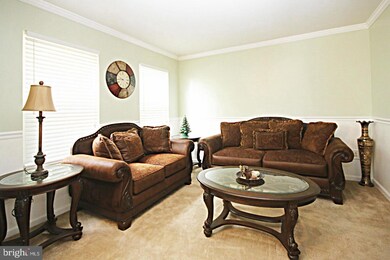 7100 Silverton Ct, District Heights, MD 20747 - photo 2