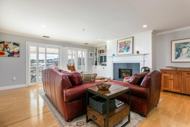 409 Chandlers Wharf Portland-large-005-0