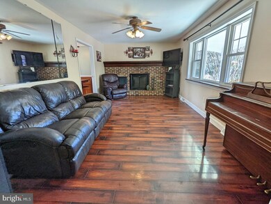 423 S Old Middletown Rd, Media, PA 19063 - photo 4
