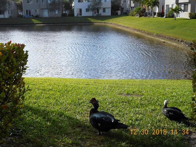 3022 Laurel Ridge Cir, Riviera Beach, FL 33404 - photo 5