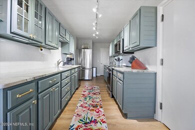 08-Kitchen