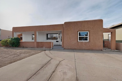 2133 Madeira Dr NE, Albuquerque, NM 87110 - photo 7