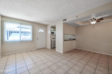 3141 E Cypress St unit 3, Phoenix, AZ 85008 - photo 4