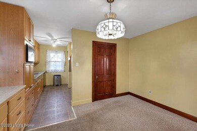 12-4850 Bellevue Ave-112