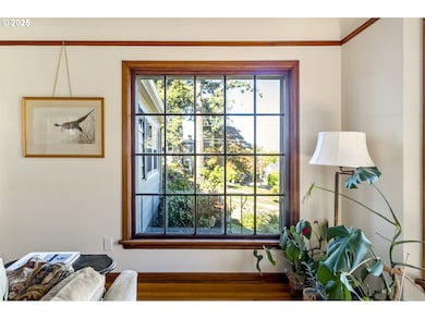 606 SW Evans St, Portland, OR 97219 - photo 7