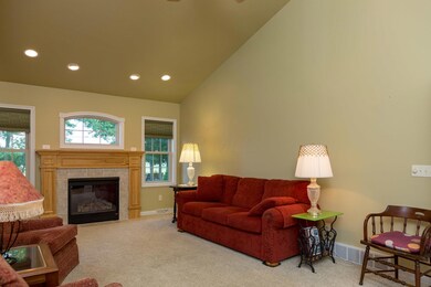 761 Royal Cir, Howard, OH 43028 - photo 5