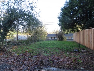 2146 Floral Hill Dr unit 8, Eugene, OR 97403 - photo 6