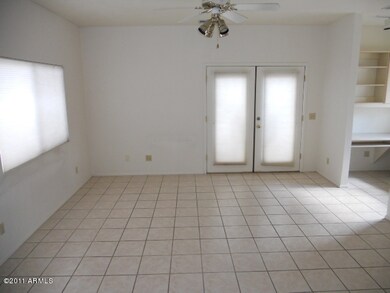 023-150926 family room