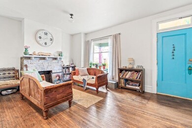 506 East Tompkins Street-4.jpg-SMALL