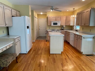 27 Hemlock Ct, Newfields, NH 03856 - photo 6