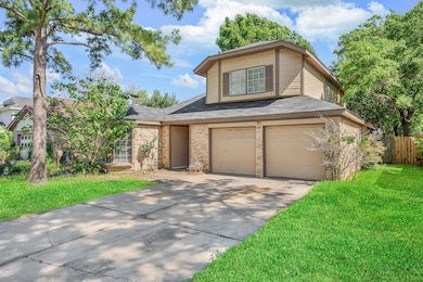 11722 Plumpoint Dr, Houston, TX 77099 - photo 2