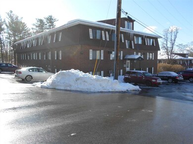 535 Calef Rd unit 4, Manchester, NH 03103 - photo 3