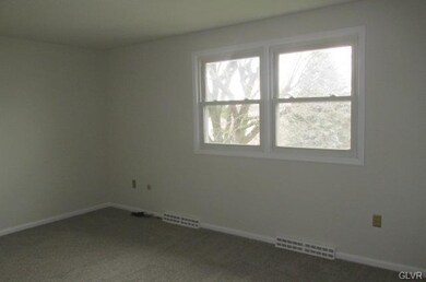 3366 S 2nd St, Whitehall, PA 18052 - photo 7