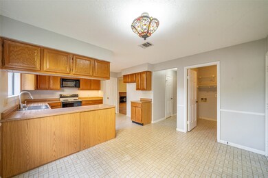 16039 Pinyon Creek Dr, Houston, TX 77095 - photo 4