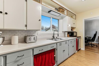 921 2nd St, Boone, IA 50036 - photo 7