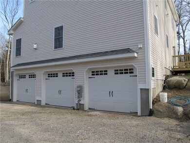 18 Pray Hill Rd, Chepachet, RI 02814 - photo 4