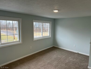 601 Grantwood Ave, Sheffield Lake, OH 44054 - photo 7