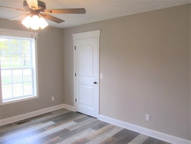 173 Hendon Memorial Rd, Shelbyville, TN 37160 - photo 7