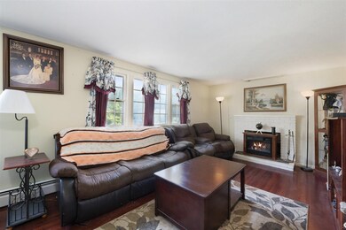 38 Royal Cir, Salem, NH 03079 - photo 3