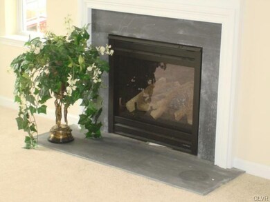 2238 Rising Hill Rd, Whitehall, PA 18052 - photo 2