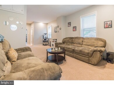 207 S Line St, Lansdale, PA 19446 - photo 4