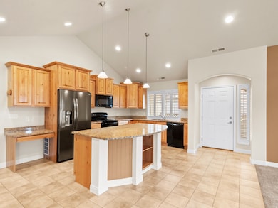 891 W 1920 S unit C, Syracuse, UT 84075 - photo 5