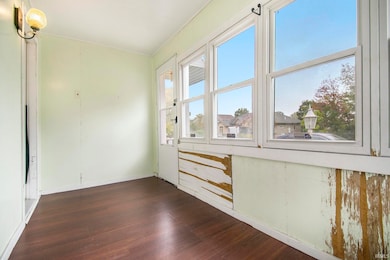 703 Maple St, Mishawaka, IN 46545 - photo 6