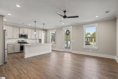 1305 S Pinot Rd, Duncan, SC 29334 - photo 4